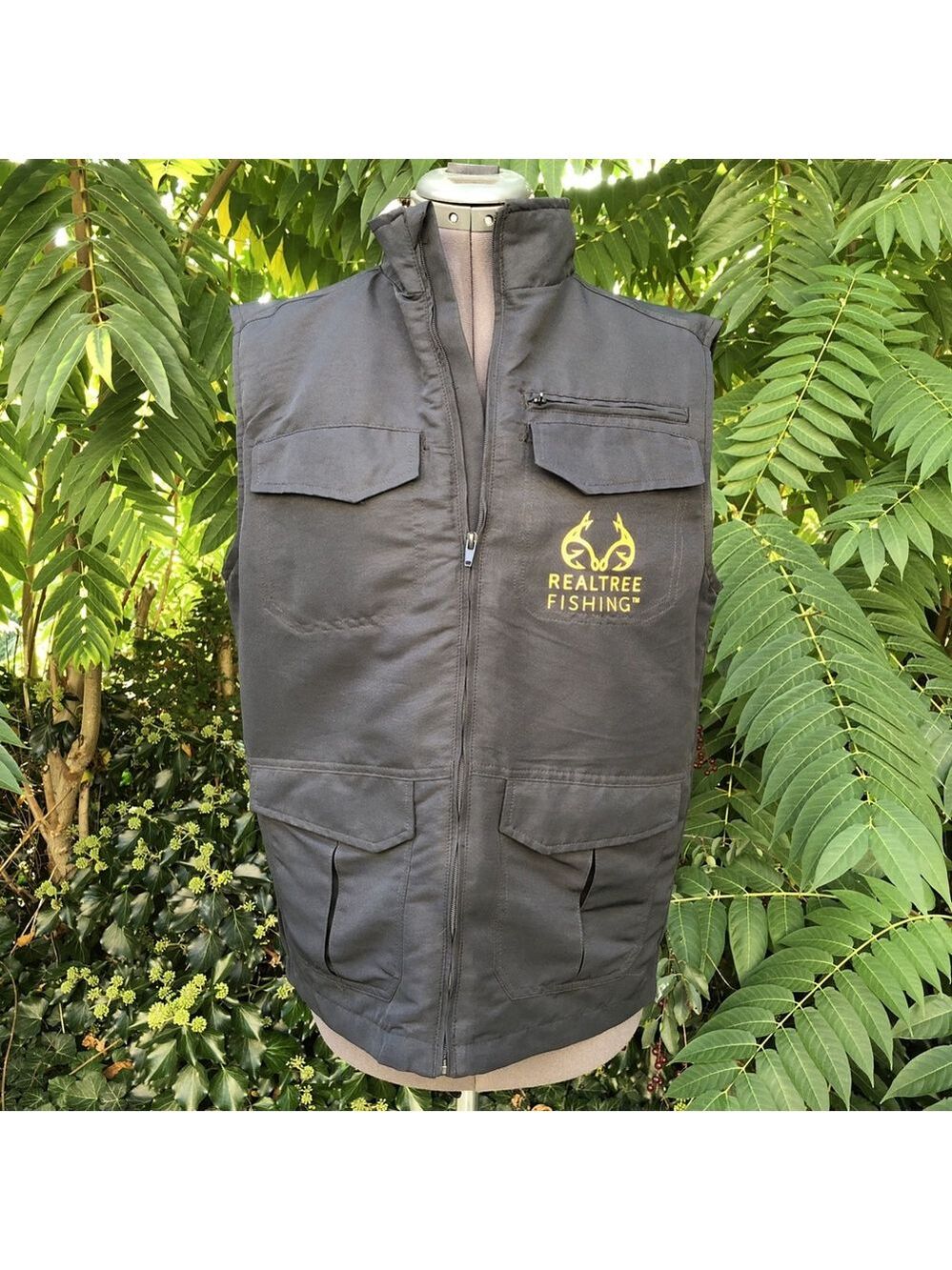 Size S Realtree Fishing Mens Vest Black Pockets Full Zip 100% Polyester BD